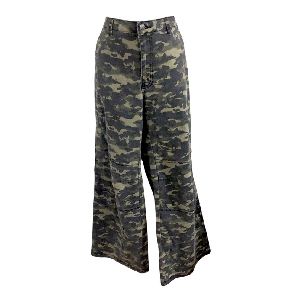 Playboy camo print bling iconic Playboy bunny logo silver studded‎ pants size 13